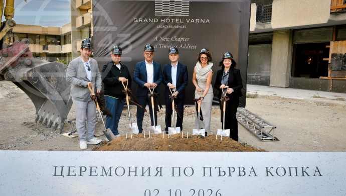 Нов живот за една легенда: започна реконструкцията на Grand Hotel Varna