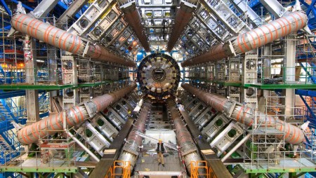 От CERN искат нов суперколайдер за 21 млрд. евро