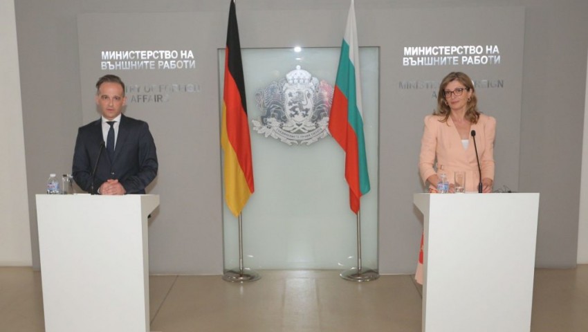 Екатерина Захариева пред Хайко Маас: България е сигурна дестинация, германците са добре дошли у нас