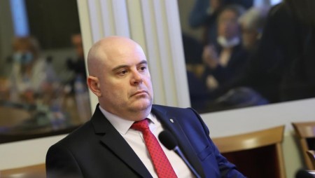 Арестуваха за подкуп шефове на борбата с наркотрафика в ГДБОП
