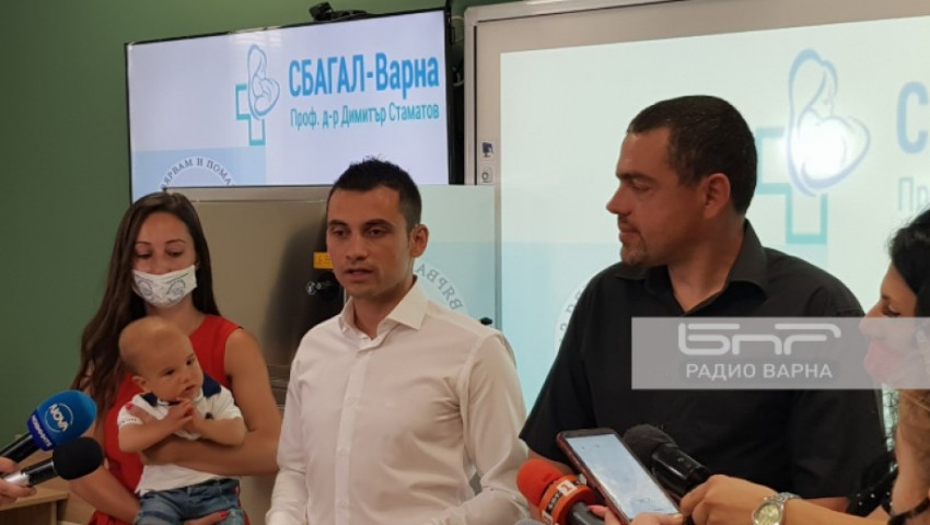 Дариха нова апарутура за нуждите на АГ болница-Варна, купена с капачки