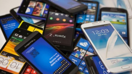 Срив при глобалните продажби на смартфони с 20% през второто тримесечие