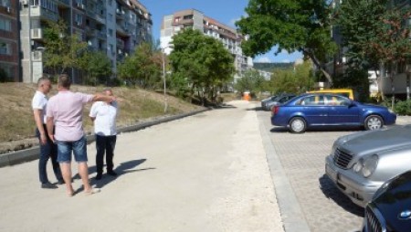 Започна ремонт на IV микрорайон в кв. 