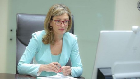 ЕП ще пита Захариева за обстановката в България