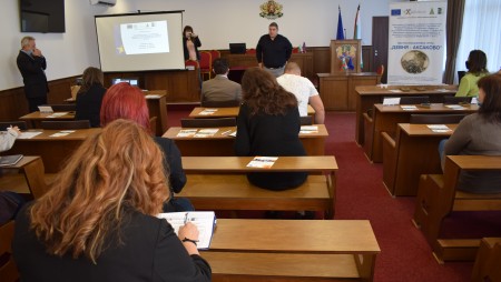ОИЦ - Варна проведе информационна среща в община Девня