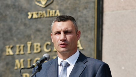 Кметът на Киев Виталий Кличко се е заразил с коронавирус в навечерието на местните избори