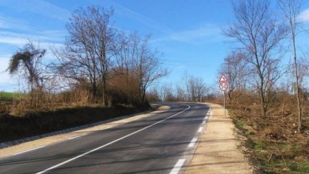 Заради строителни работи ограничават движението в участък от Айтоския проход