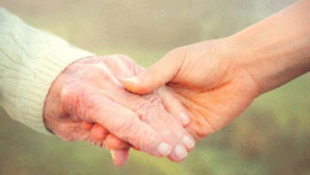 Община Дългопол продължава успешно да работи по социалната услуга „Патронажна грижа за възрастни хора и лица с увреждания