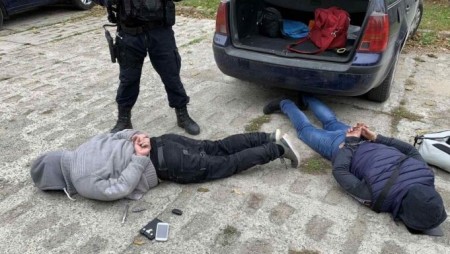 Зрелищен арест в Бургас: Задържаха опитни крадци от Варна, обирали апартаменти в центъра на града