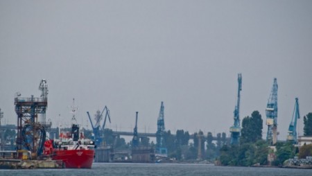 Със свое решение, МС дава зелена светлина за удълбочаване каналите на Порт Варнa
