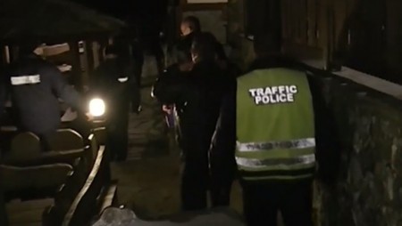 Забрана ли? 120 души празнуват в ресторант край Поморие