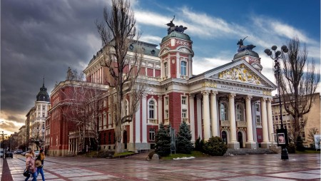 Сградата на Народния театър става на 114 години