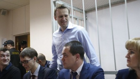 Три и половина години затвор даде руски съд за критика на Кремъл Алексей Навални