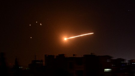 Израел нанесе удари по обекти в Сирия