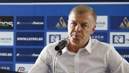Наско Сираков: „Левски“ в трета лига - абсурд!“