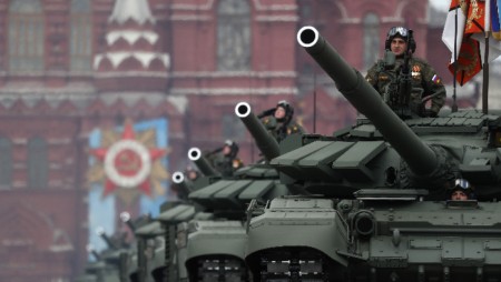 Русия отбелязва Деня на победата