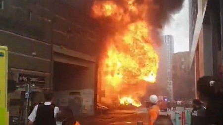 Голям пожар избухна в Лондон