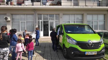 Над 110 деца и възрастни от Девня бяха прегледани в рамките на инициативата 