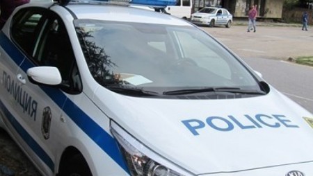 Арестуваха 37-годишен от Провадия, задигнал чанта с документи и лекарства от медицински център