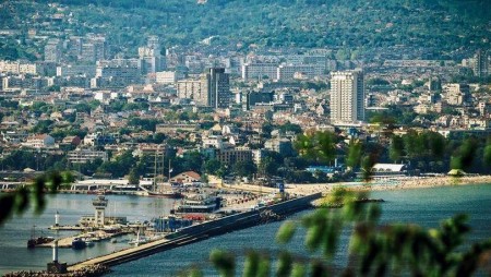 Област Варна е трета в страната по брой на работещите