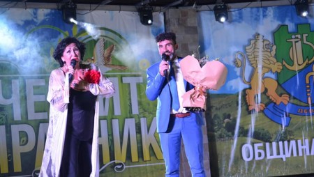 Грандиозен спектакъл постави емоционалната точка на двудневния празник на Девня