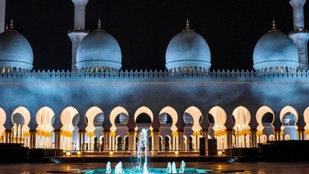 Абу Даби включи България в зеления списък