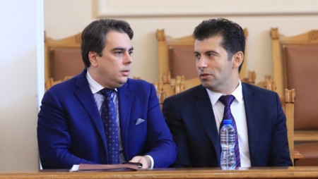 Бившите министри Кирил Петков и Асен Василев ще представят идеите си за участие в политическия живот