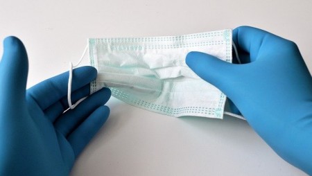 Провериха 51 нощни заведения и магазини за спазване на противоепидемичните мерки