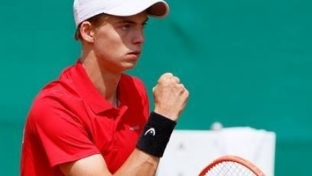 Пьотр Нестеров се класира за осминафиналите на юношеския US Open