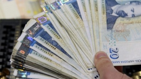 Мним застраховател измами възрастен мъж от Разград