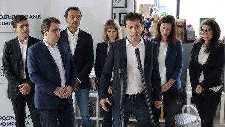 Кирил Петков и Асен Василев: Преговаряме с няколко партии, ще ги сложим в коалиция