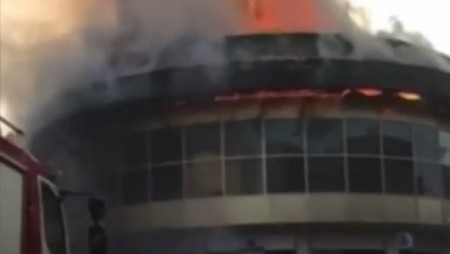 Изгонен от заведение, подпалил емблематичната сграда в Благоевград