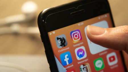 Facebook, Messenger, Instagram и WhatsApp се сринаха