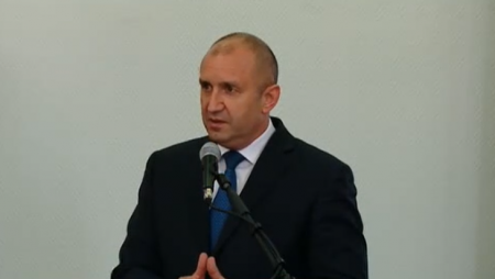От прессекретариата на президента разясниха позицията на Радев за Крим