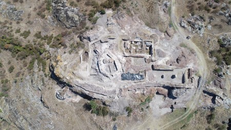 Археолози откриха 50 стенни рисунки от преди 700 години