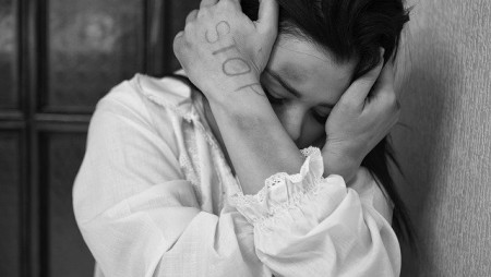 Задържаха 69-годишен мъж по подозрение за блудство с две сестри