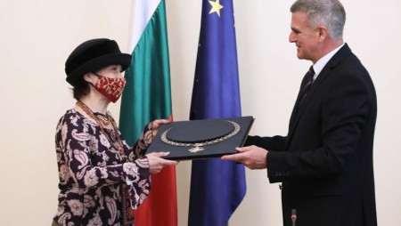 Проф. Надежда Драгова получи годишната държавна награда „Св. Паисий Хилендарски”