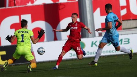 Класическа победа с 3:0 за „Спартак” Варна над „Ботев” II