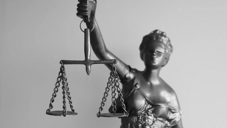 Дадоха 10 г. затвор на мъж, ограбил инкасо автомобил в столицата