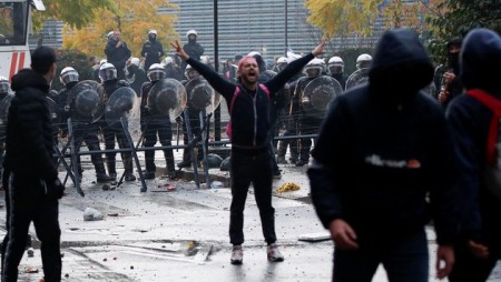 Безредици обхванаха Брюксел заради тежките мерки за борба с коронавируса