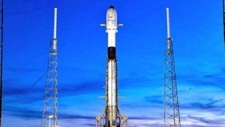 Space X изстреля турски сателит в Космоса