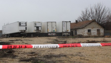 Полицията разби наркооранжерии в стара мелница в Шуменско