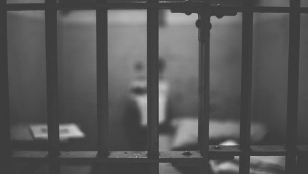 Съдът наложи най-тежкия режим на изтърпяване на присъдата на 18-годишен - ограбил, изнасилил и убил възрастна жена в Провадия
