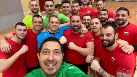 България излиза срещу Латвия в мач от Европейските квалификации по хандбал