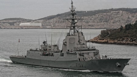 Испанска фрегата отплава за мисия на НАТО в Черно море