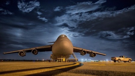 Отмениха близо 7 000 полета по света