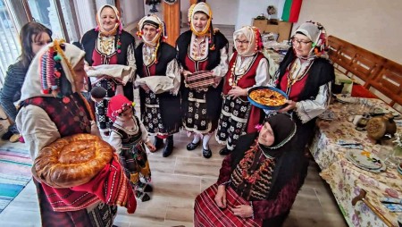 В с. Здравец, Авренско, отпразнуваха Бабинден
