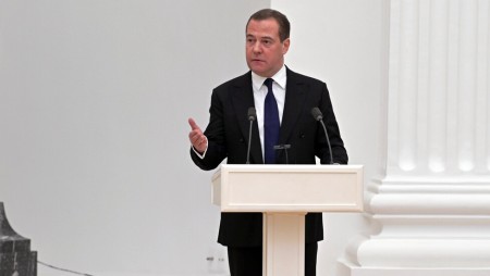 Медведев: Добре дошли в един нов свят, в който европейците ще плащат 2000 евро за куб. м газ