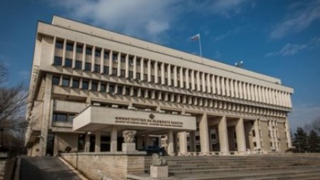 МВнР: 102-ма българи са заявили желание за евакуация от Украйна