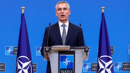 Столтенберг: НАТО обмисля дълсрочно присъствие в района на Черно море